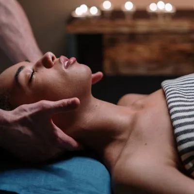 Lymphatic Draining Massage